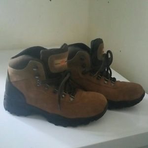 Earth Spirit Brown Suede Hiking Boot